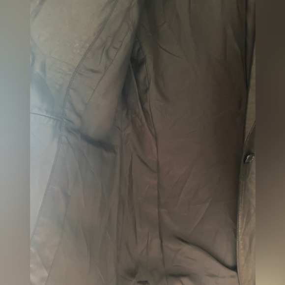 Brooks Brothers Women’s Black Leather Blazer Jacket size 6. Excellent condition. - Picture 3 of 4